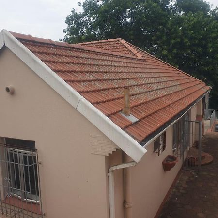 104 Oliver Lea Drive Hotel Durban Exterior photo